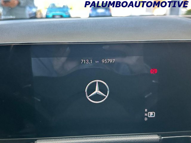 MERCEDES-BENZ GLA 200 usata, con Cruise Control