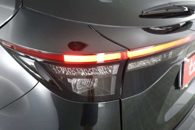 TOYOTA Yaris Cross usata 9