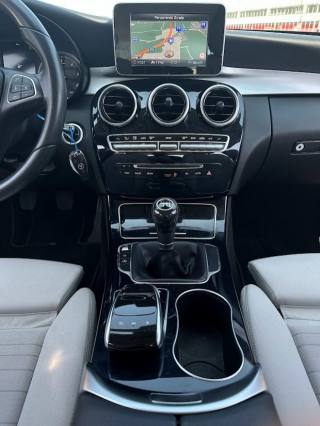 MERCEDES-BENZ C 180 usata, con USB