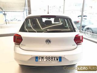 VOLKSWAGEN Polo usata, con Autoradio