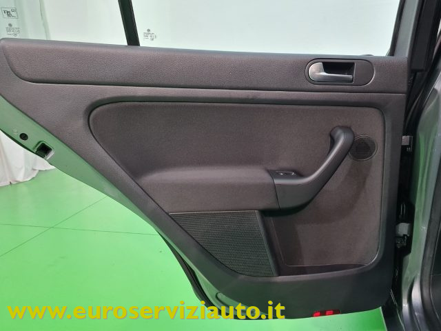 VOLKSWAGEN Golf Plus usata 22
