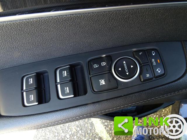 KIA Sorento usata, con Controllo elettronico della corsia