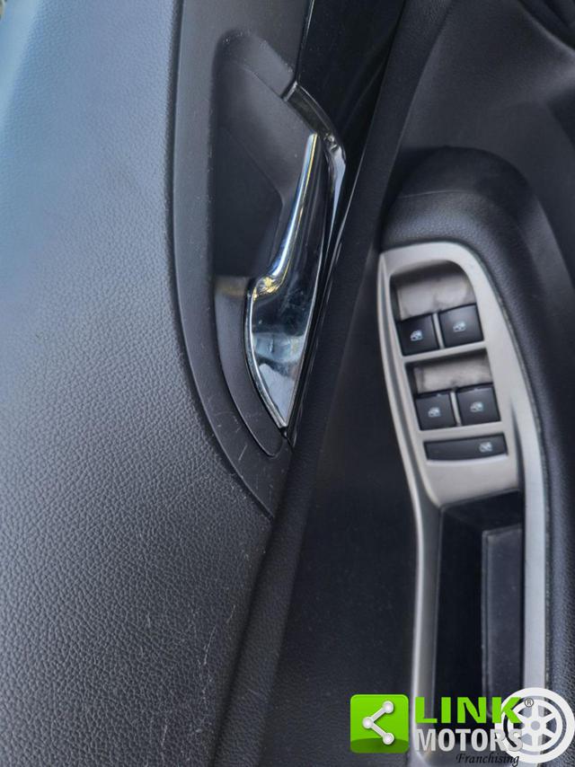 CHEVROLET Orlando usata 35