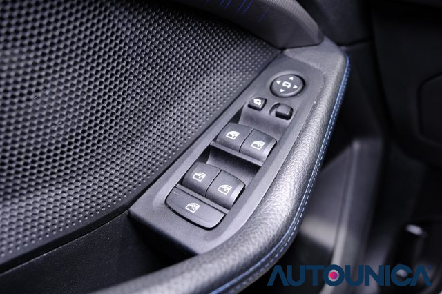 BMW 120 usata, con Bluetooth