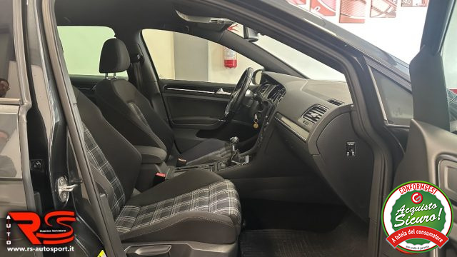 VOLKSWAGEN Golf GTD usata, con Lettore CD