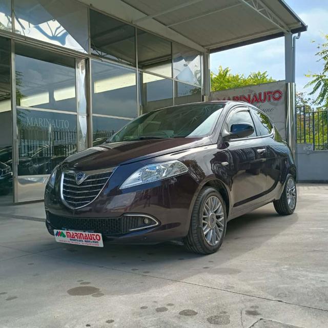 LANCIA Ypsilon usata, con ABS