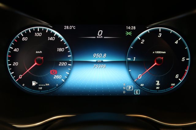 MERCEDES-BENZ GLC 220 usata, con Autoradio digitale