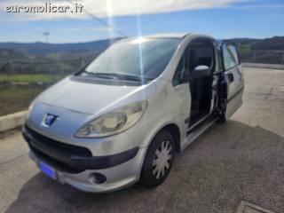 PEUGEOT 1007 usata, con Climatizzatore