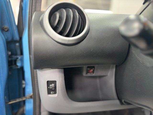 PEUGEOT 107 usata 17