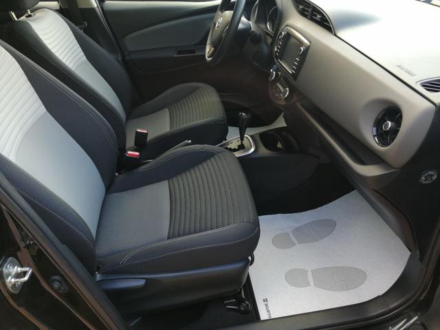 TOYOTA Yaris usata, con Servosterzo