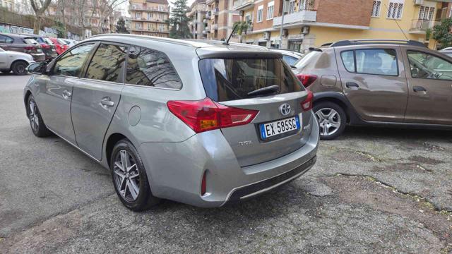 TOYOTA Auris Touring Sports usata, con Alzacristalli elettrici