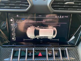 LAMBORGHINI Urus usata, con MP3