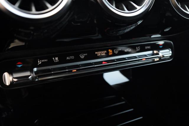 MERCEDES-BENZ CLA 220 usata, con Cronologia tagliandi