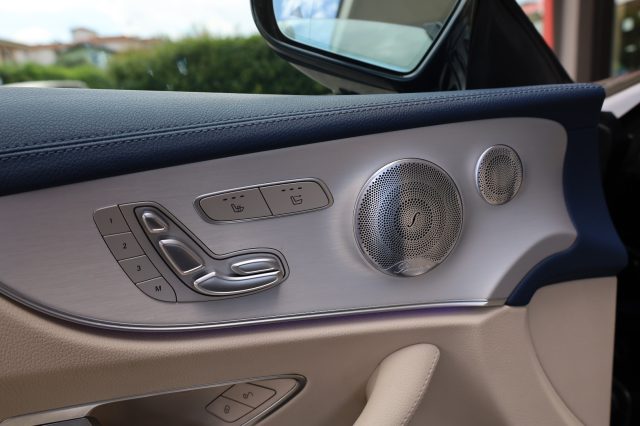 MERCEDES-BENZ E 220 usata 100