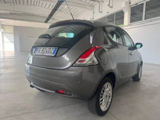 LANCIA Ypsilon usata, con Airbag laterali
