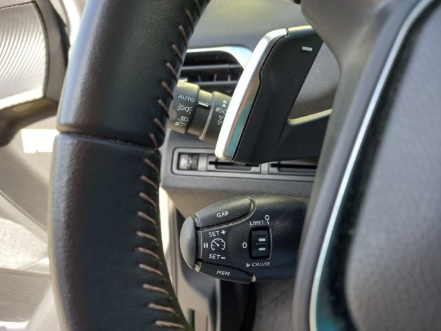 PEUGEOT 3008 usata, con Sistema di navigazione