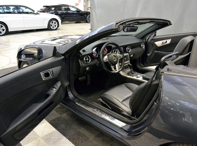 MERCEDES-BENZ SLK 200 usata, con Airbag