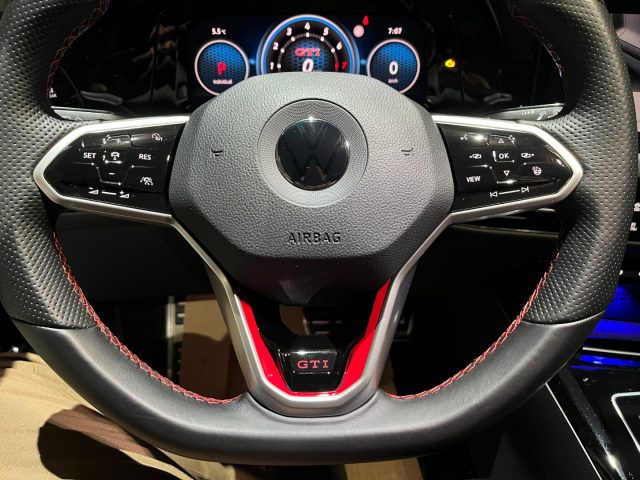 VOLKSWAGEN Golf GTI usata, con Cronologia tagliandi