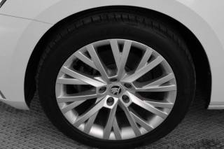 SKODA Superb usata, con Regolazione elettrica sedili