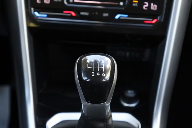 VOLKSWAGEN T-Roc usata 64