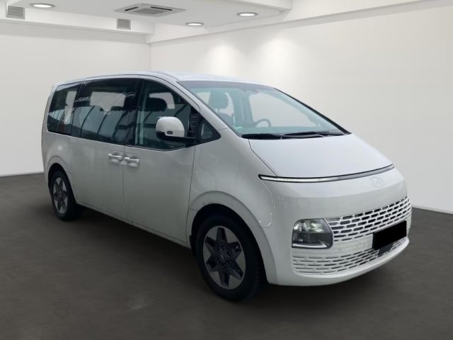 HYUNDAI Staria usata, con Airbag laterali