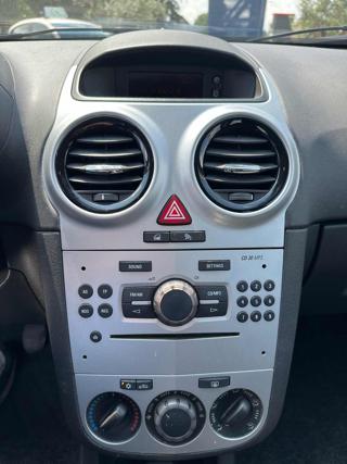 OPEL Corsa usata, con Sedile posteriore sdoppiato