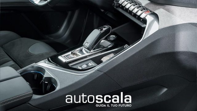 PEUGEOT 3008 usata, con Luci diurne LED
