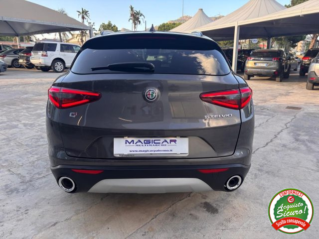 ALFA ROMEO Stelvio usata, con Chiusura centralizzata