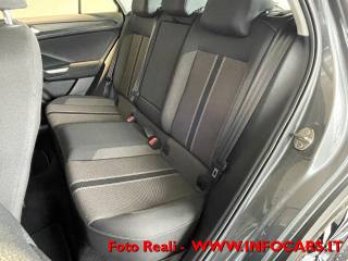 VOLKSWAGEN T-Roc usata, con Autoradio
