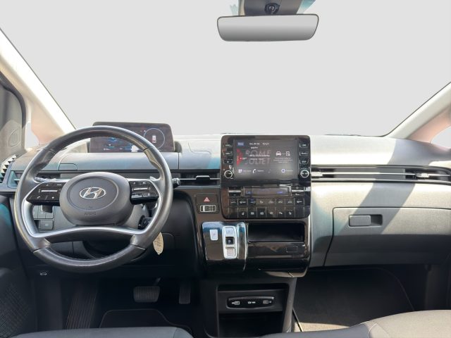 HYUNDAI Staria usata 12