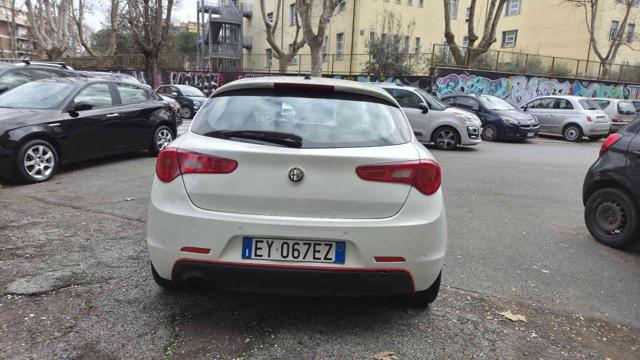 ALFA ROMEO Giulietta usata, con Autoradio