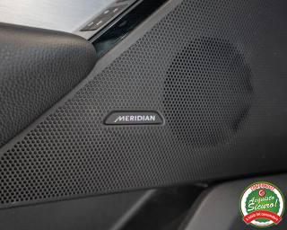 LAND ROVER Range Rover Velar usata, con Touch screen