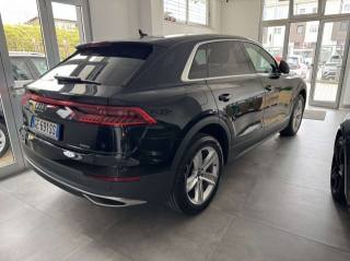 AUDI Q8 usata, con Alzacristalli elettrici