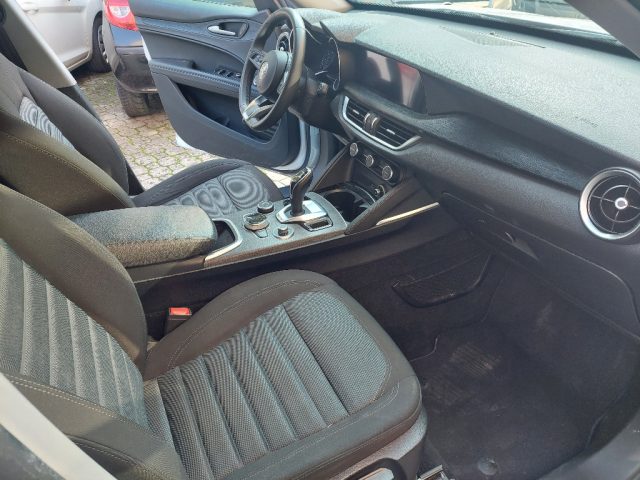 ALFA ROMEO Stelvio usata, con Cerchi in lega