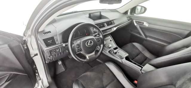 LEXUS CT 200h usata 56