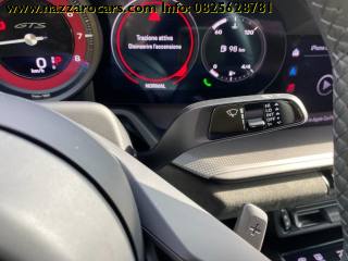 PORSCHE 992 usata, con Fari LED