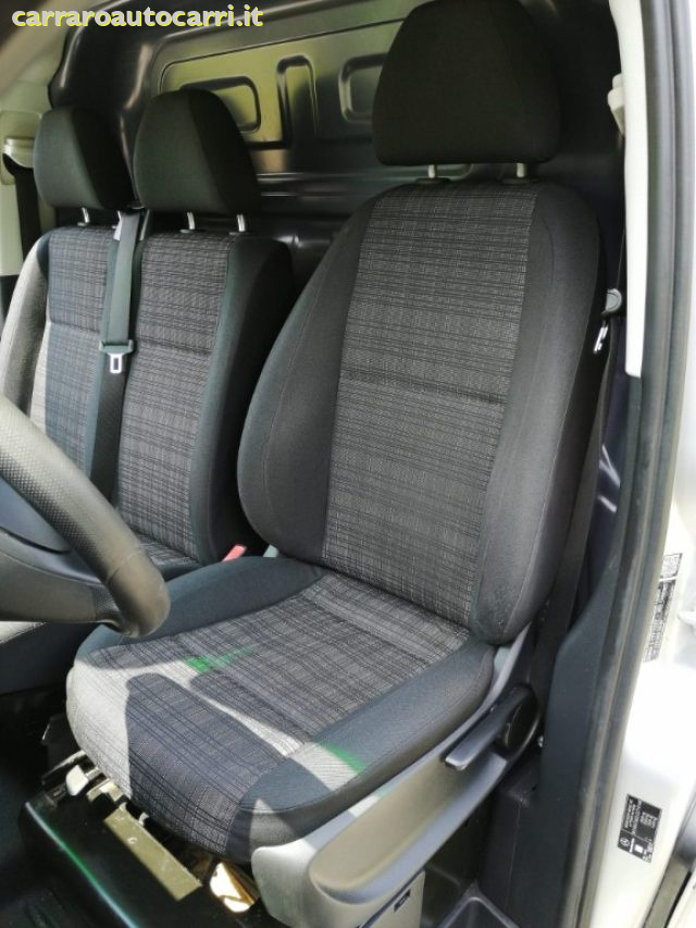 MERCEDES-BENZ Vito usata 31