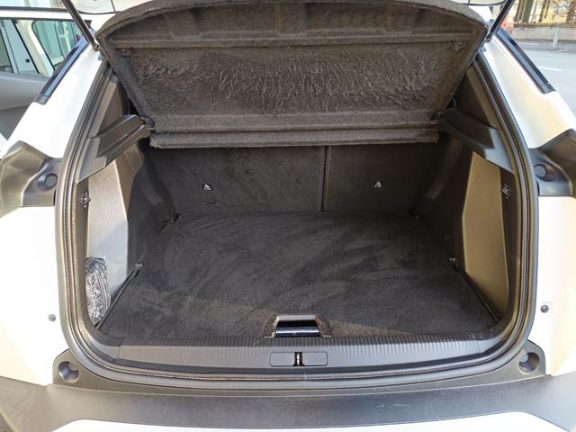 PEUGEOT 2008 usata, con Controllo automatico clima