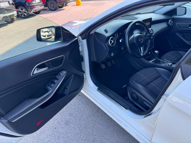 MERCEDES-BENZ CLA 200 usata, con Controllo trazione