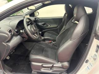 TOYOTA Yaris usata, con Controllo automatico clima