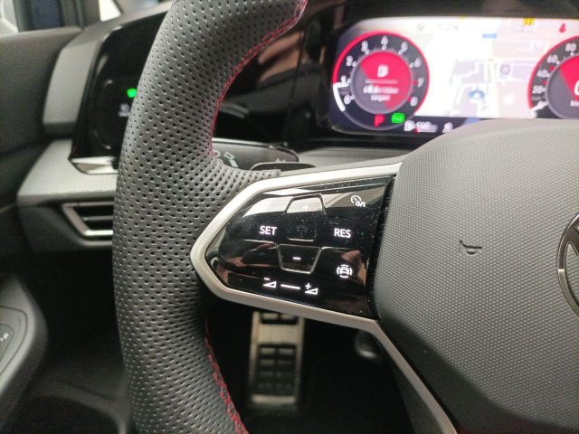 VOLKSWAGEN Golf usata, con Park Distance Control