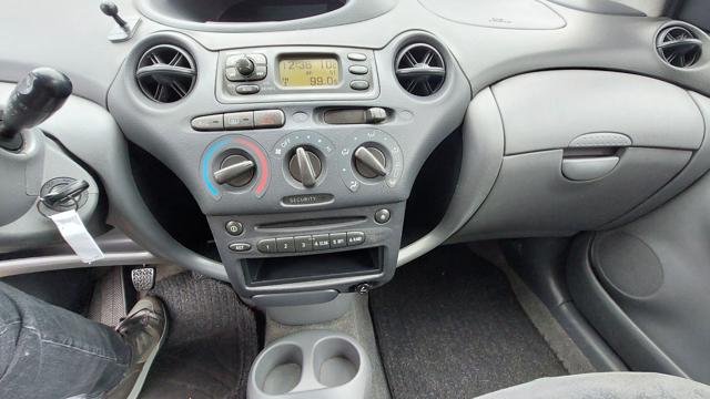 TOYOTA Yaris usata, con Chiusura centralizzata telecomandata