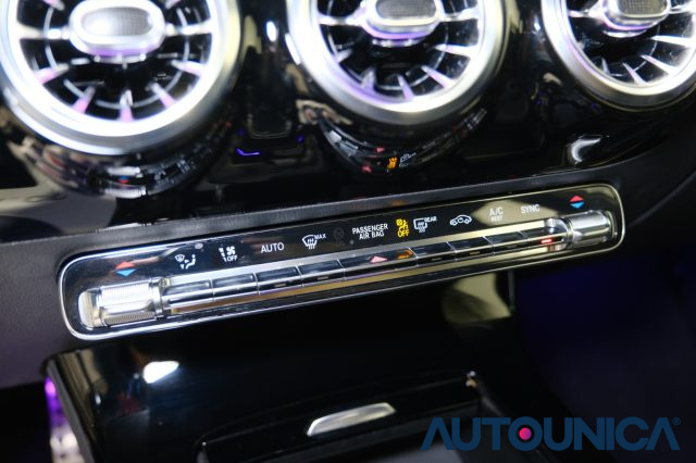 MERCEDES-BENZ A 180 usata, con Vivavoce