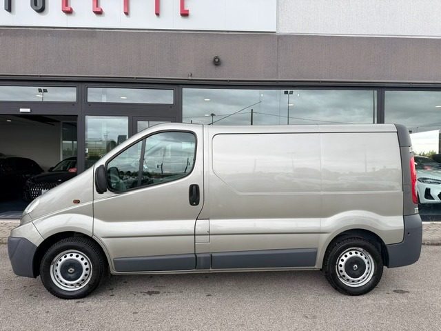 RENAULT Trafic usata, con Climatizzatore