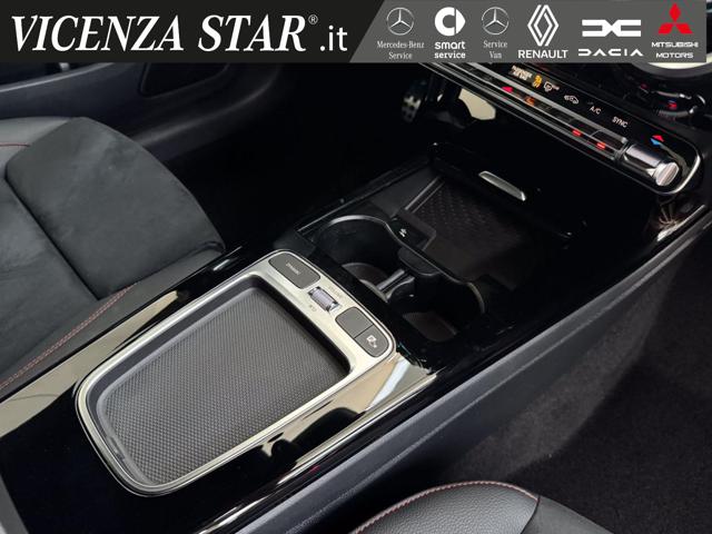 MERCEDES-BENZ CLA 200 usata, con Volante in pelle