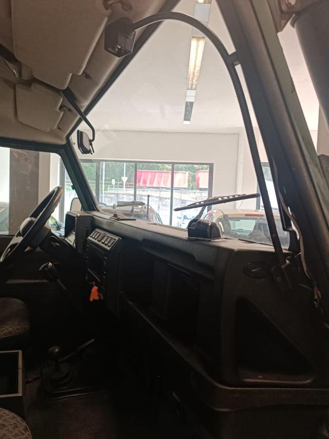 LAND ROVER Defender usata 34