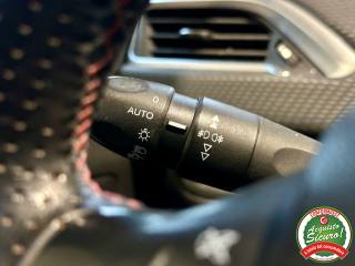 PEUGEOT 2008 usata, con Sedile posteriore sdoppiato