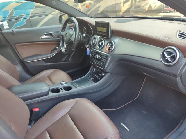 MERCEDES-BENZ GLA 200 usata, con Climatizzatore