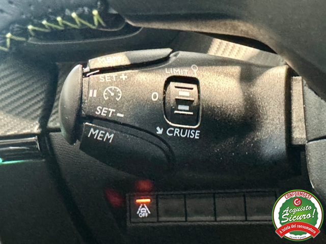 PEUGEOT 2008 usata, con Leve al volante