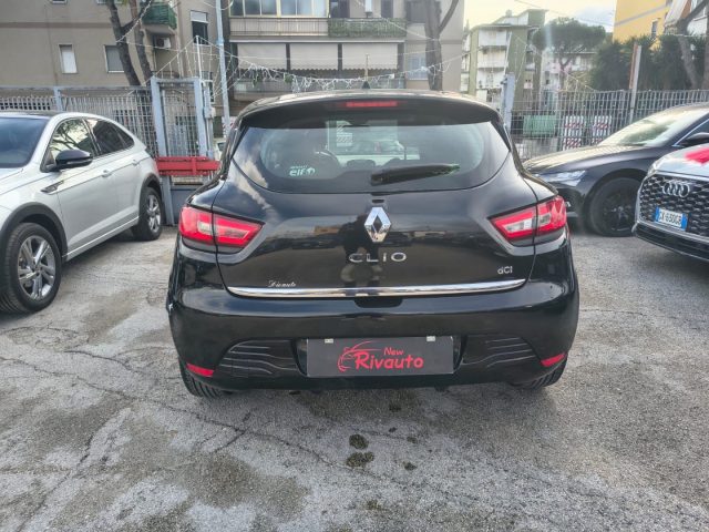 RENAULT Clio usata, con Climatizzatore